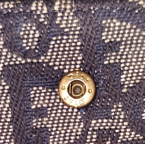 CHRISTIAN DIOR🔥🔥🔥 - Picture 9 of 17